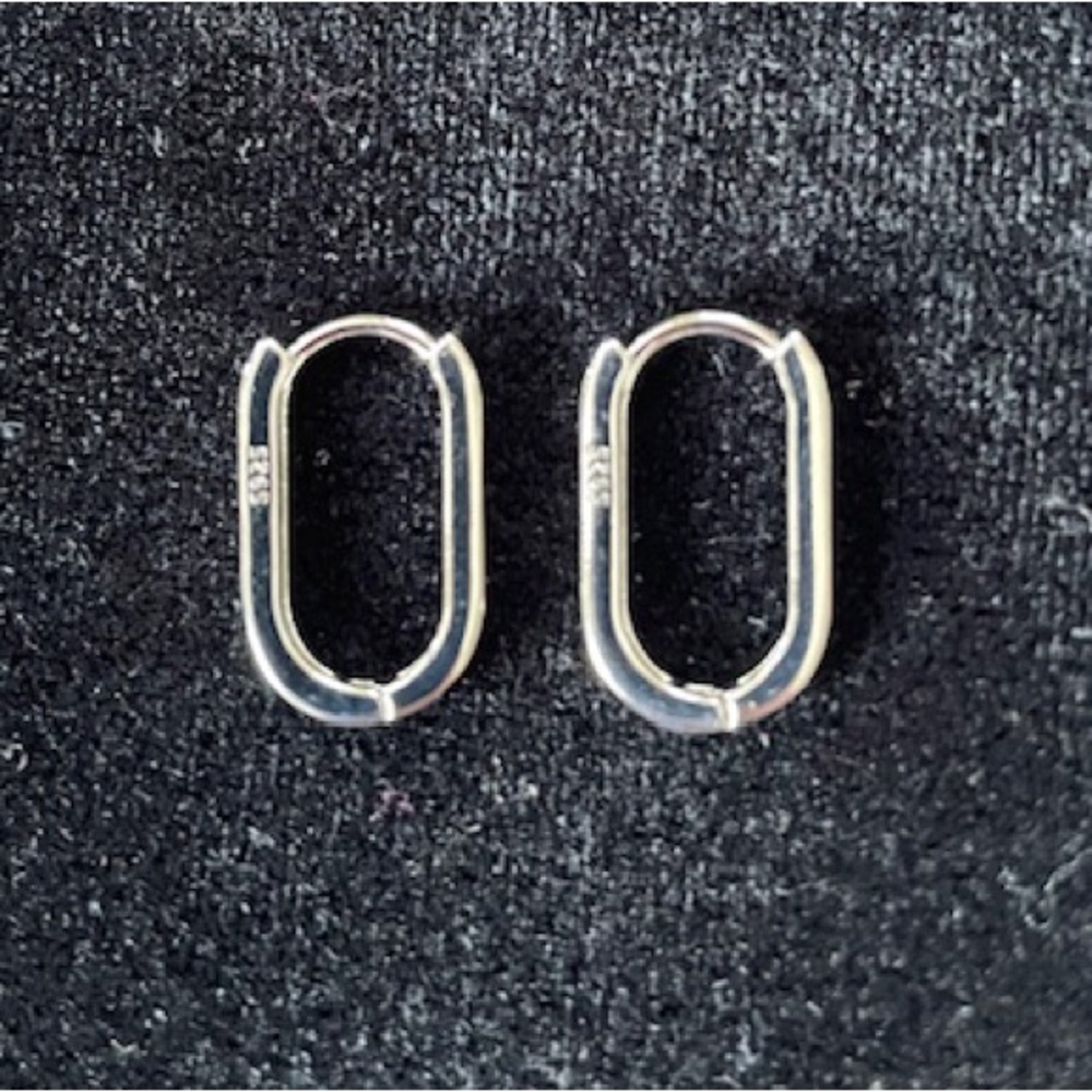 Small Silver 925 Oblong Minimalist Earrings New